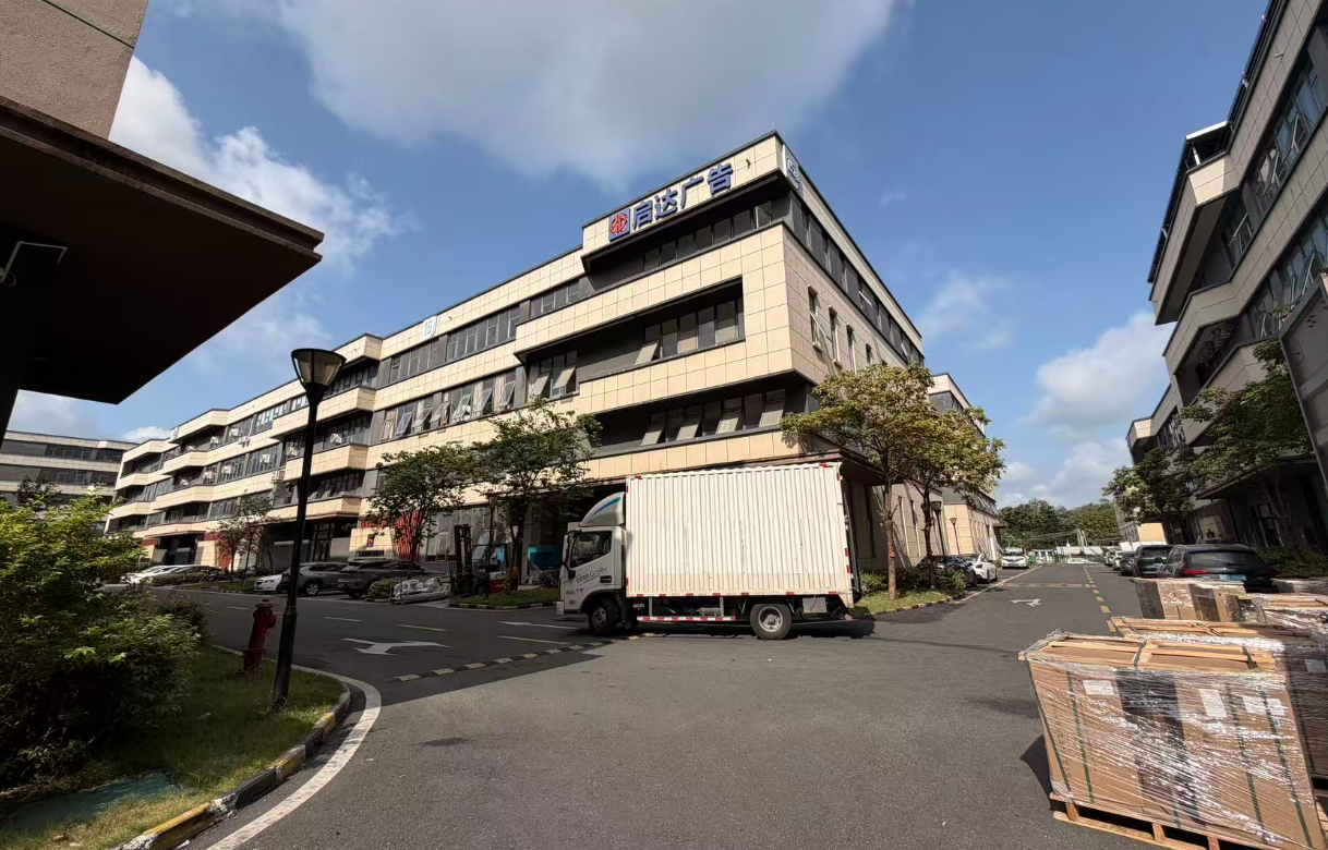 21年灯箱工厂实力推荐与最新门头灯箱降本增效方案